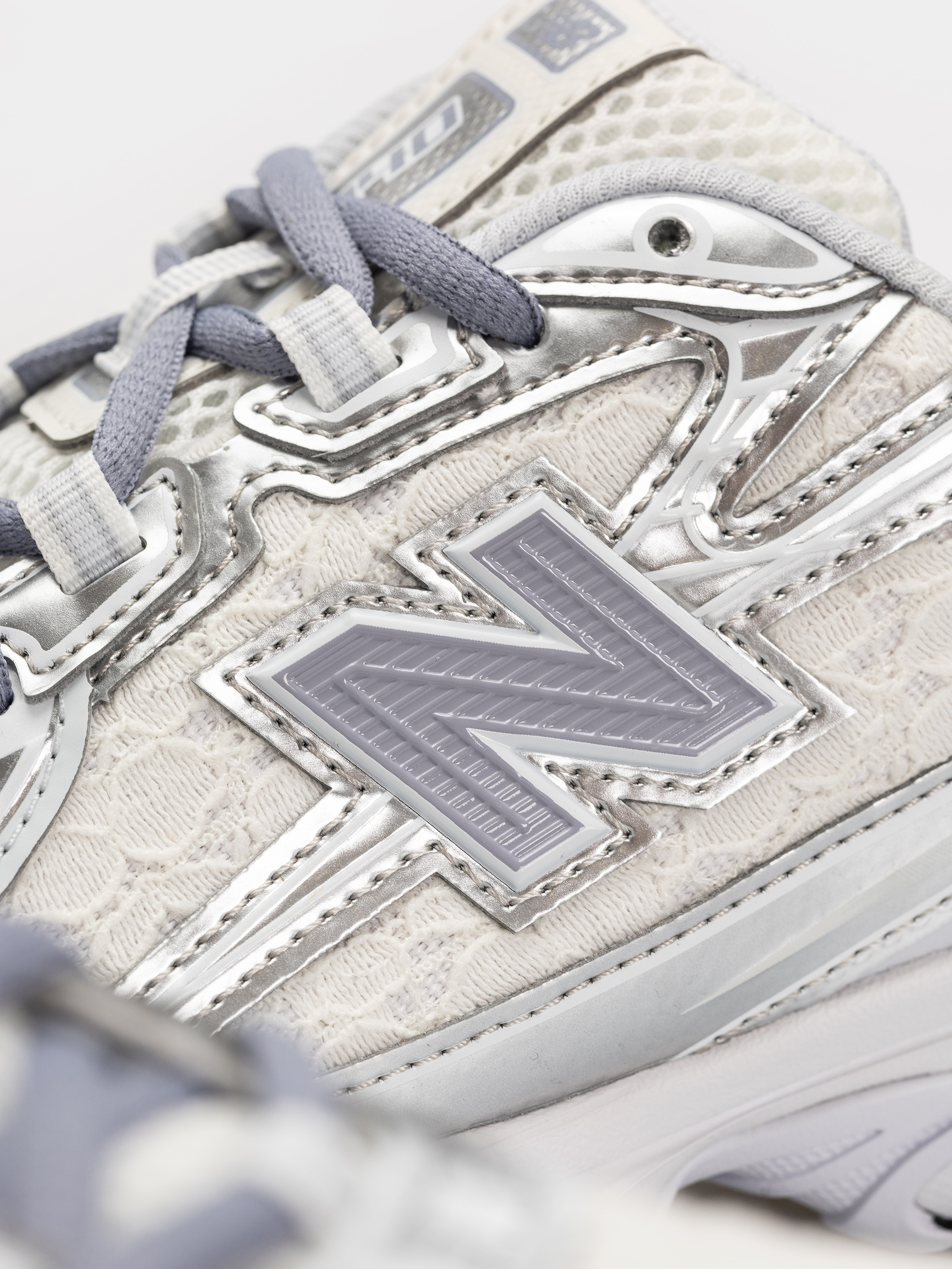 Topánky New Balance 740 (linen/silver metallic)