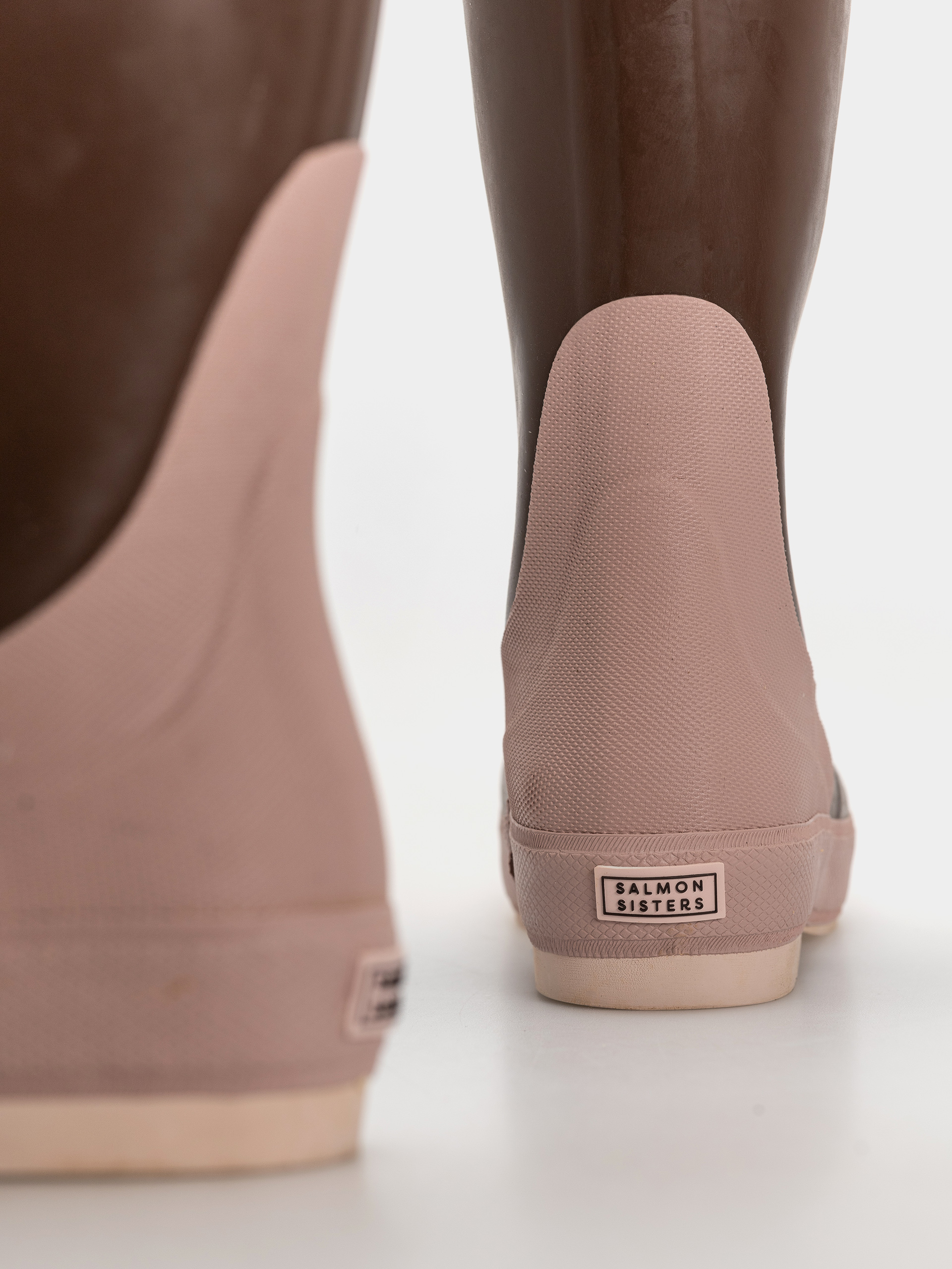 Topánky Xtratuf Salmon Sisters 15 Legacy Boot Wmn (brown sepia halibut)