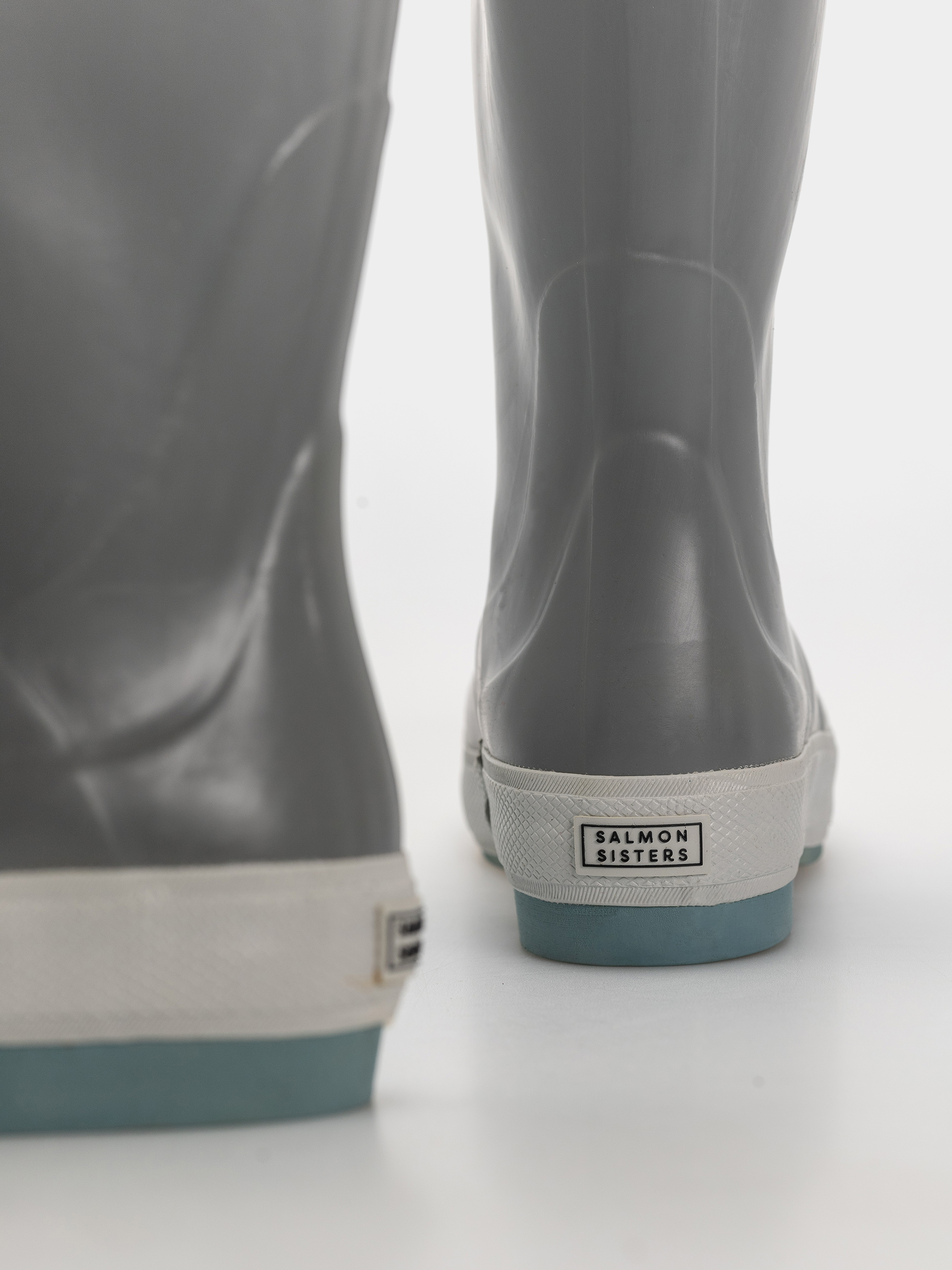 Topánky Xtratuf Salmon Sisters 15 Legacy Boot Wmn (grey sand dollar)