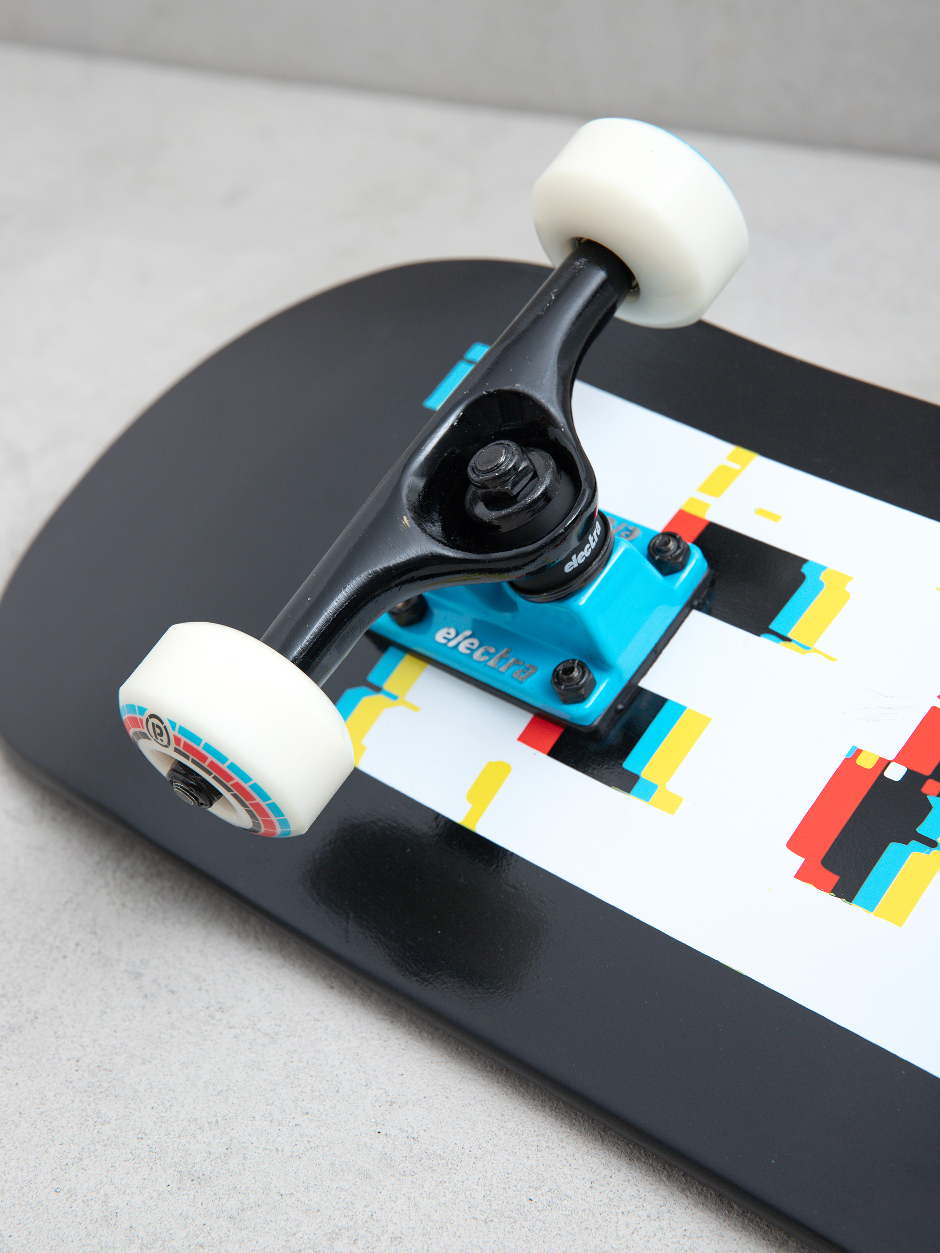 Skateboard Cartel Skateboards Glitch (black)