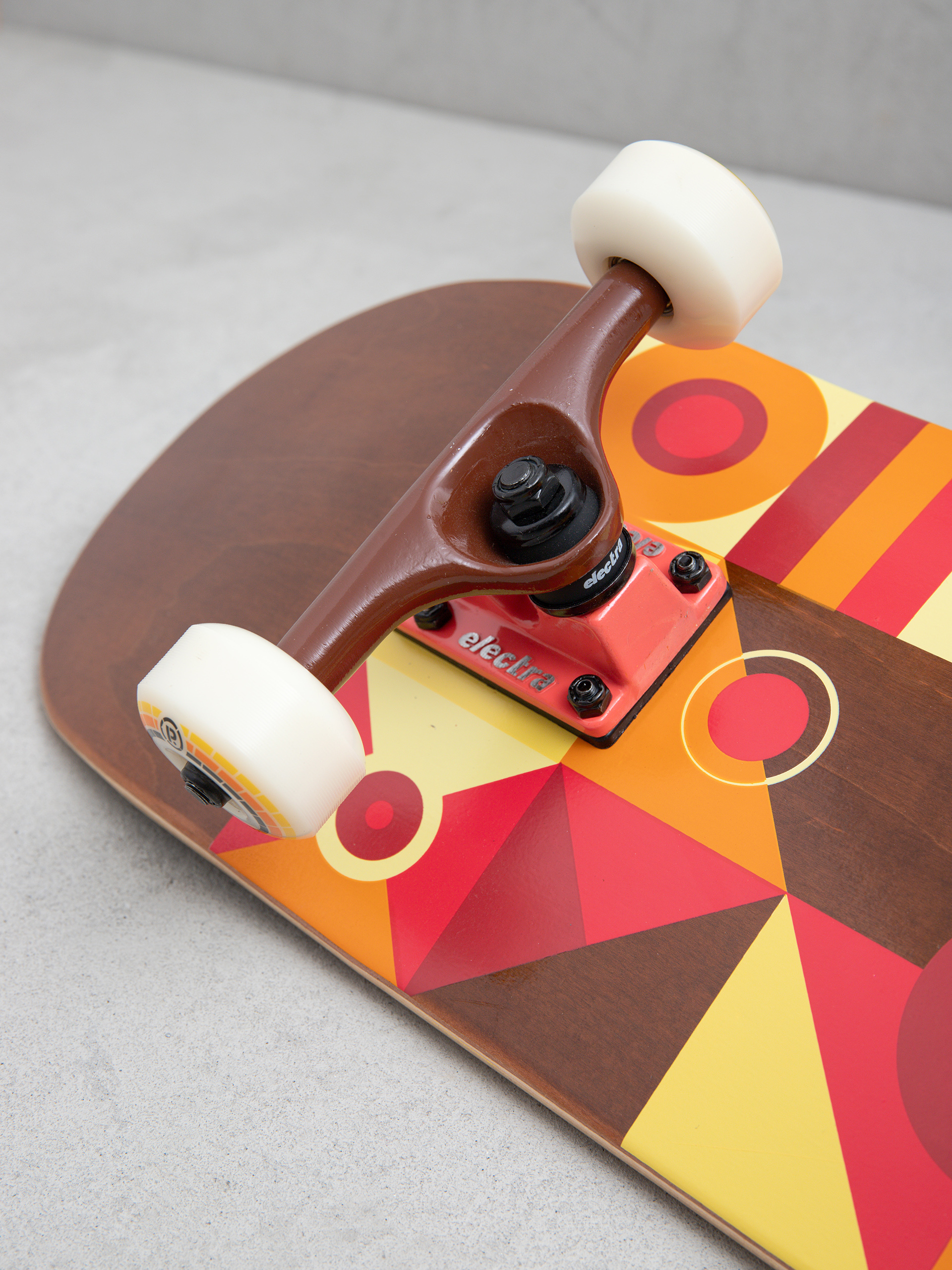 Skateboard Cartel Skateboards Misterio (deep brown)