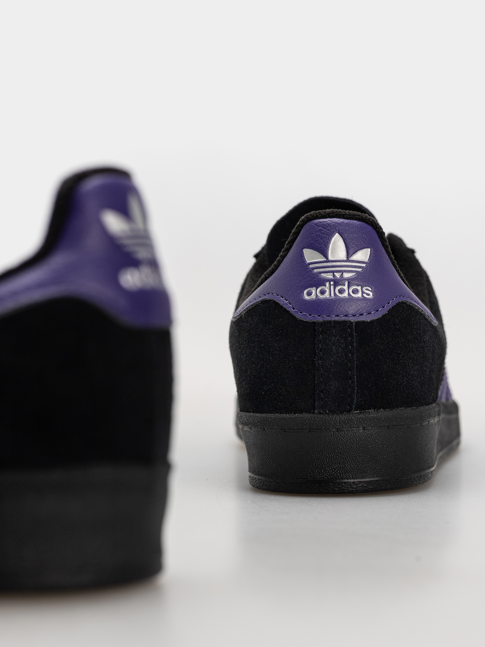 Topánky adidas Campus Adv (cpurpl/cblack/silvmt)