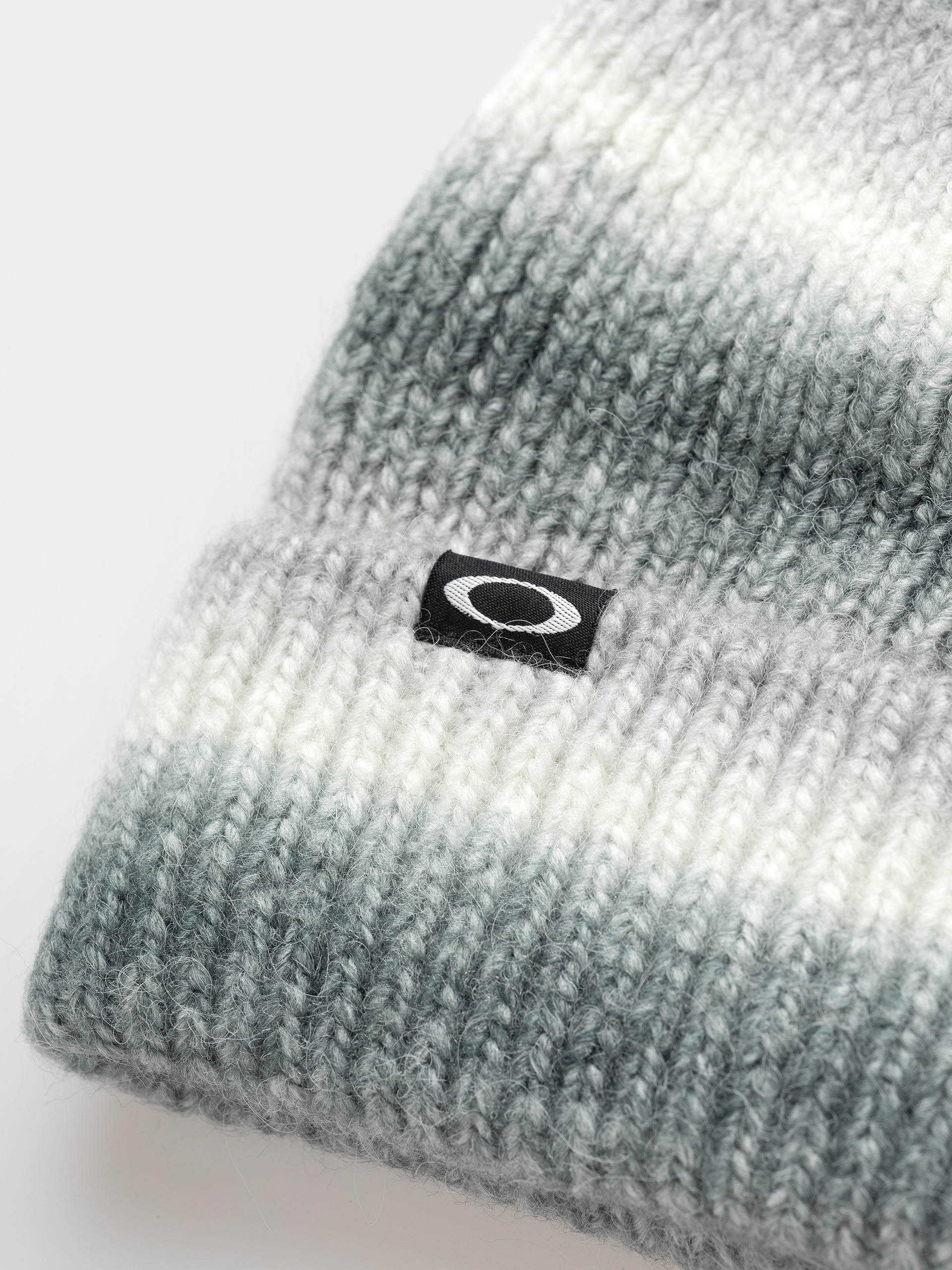 Čiapka Oakley Ellipse Gradient (black gradient)
