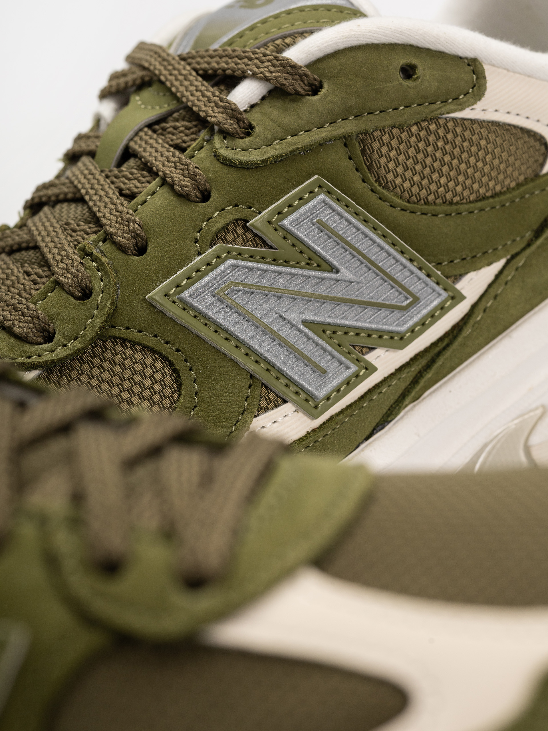 Topánky New Balance 2010 (sport green/wakame)