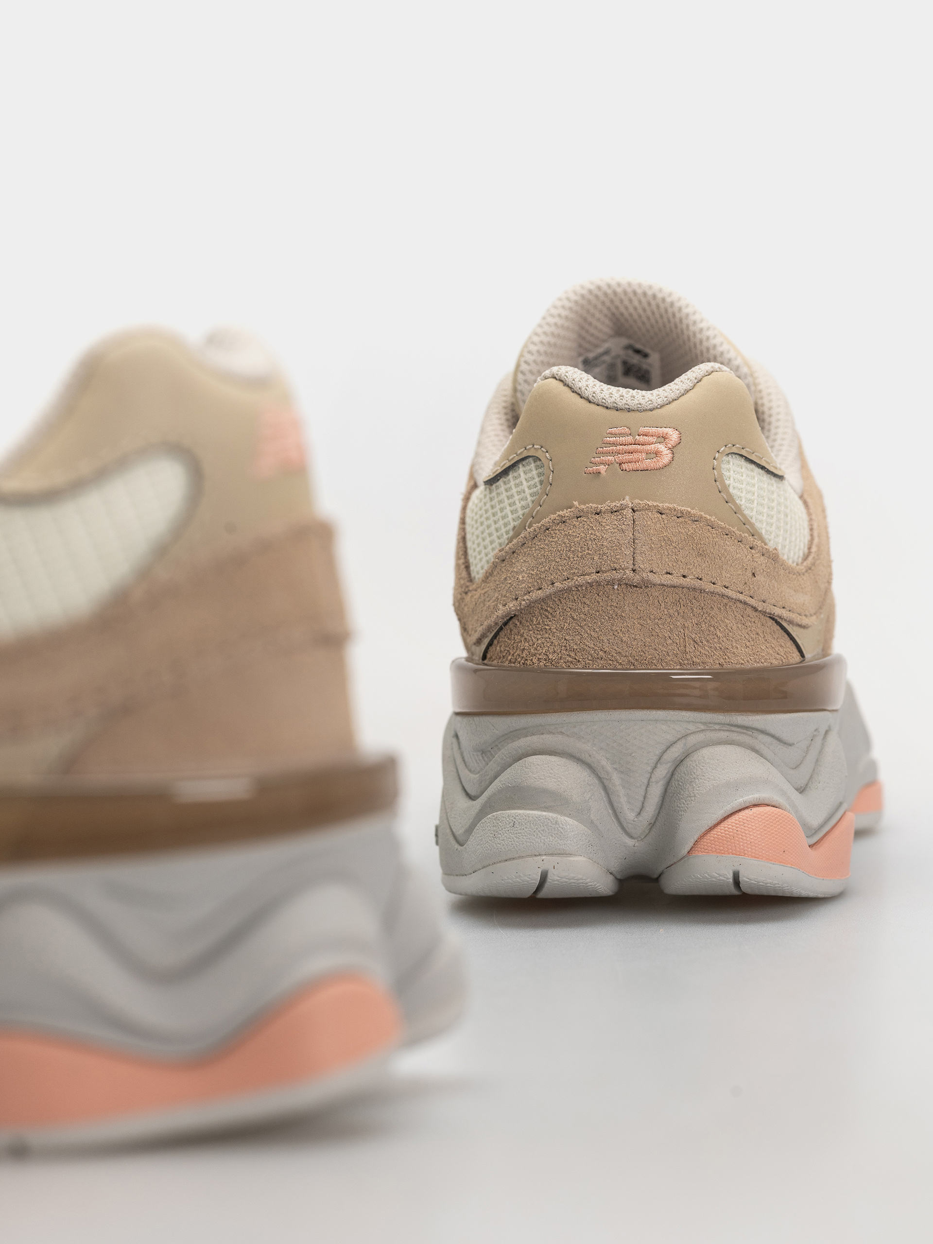 Topánky New Balance 9060 JR (mindful grey/pink lemonade)