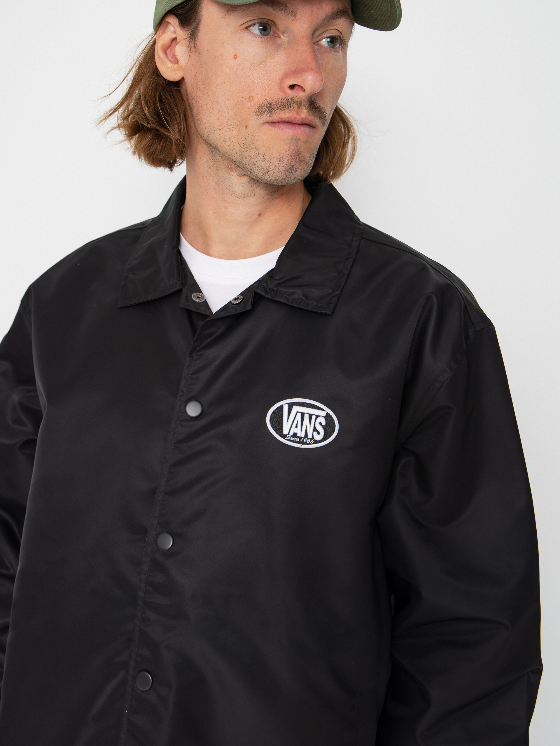 Bunda Vans Torrey Nylon Coaches 2.0 (black)