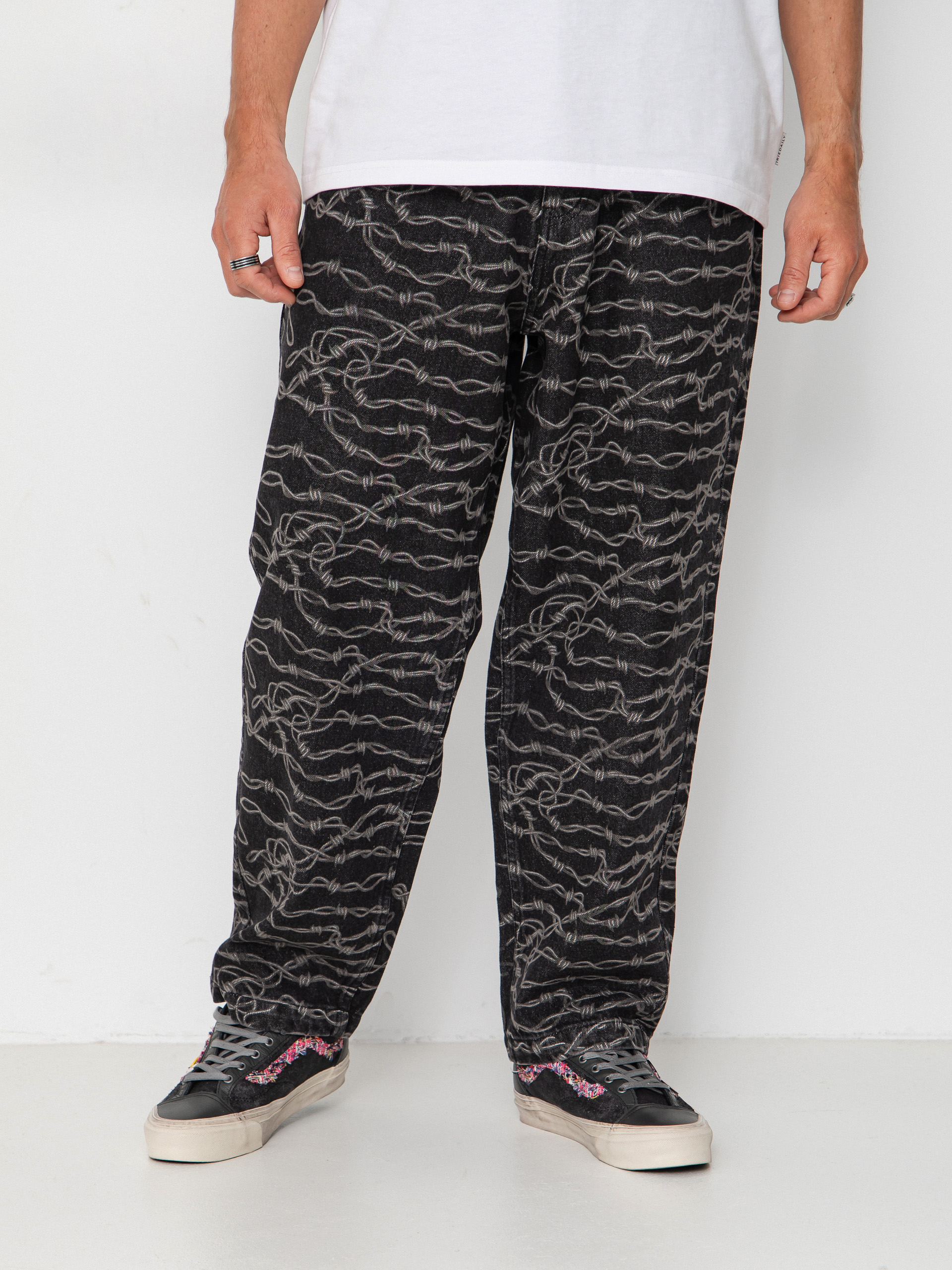 Nohavice Santa Cruz Big Pants (barbed wire)