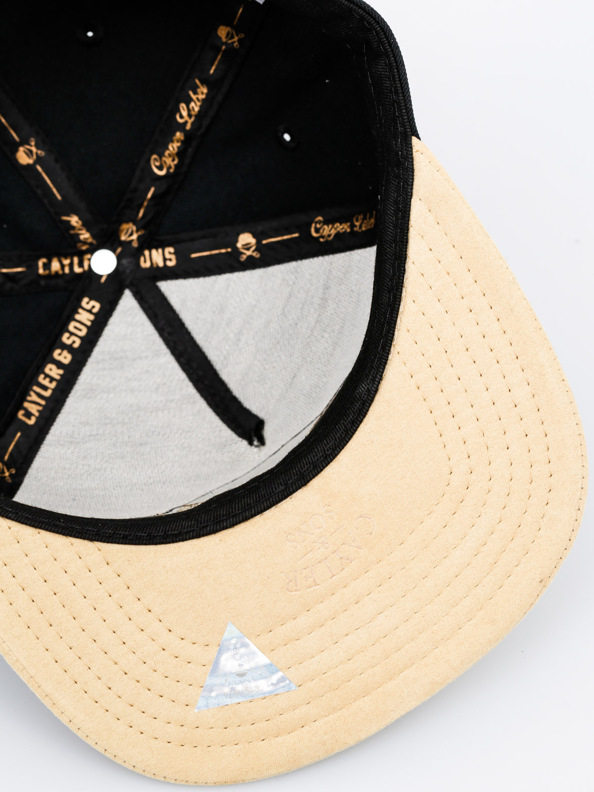 Šiltovka Cayler & Sons Cl Bk Barber ZD (black/gold)