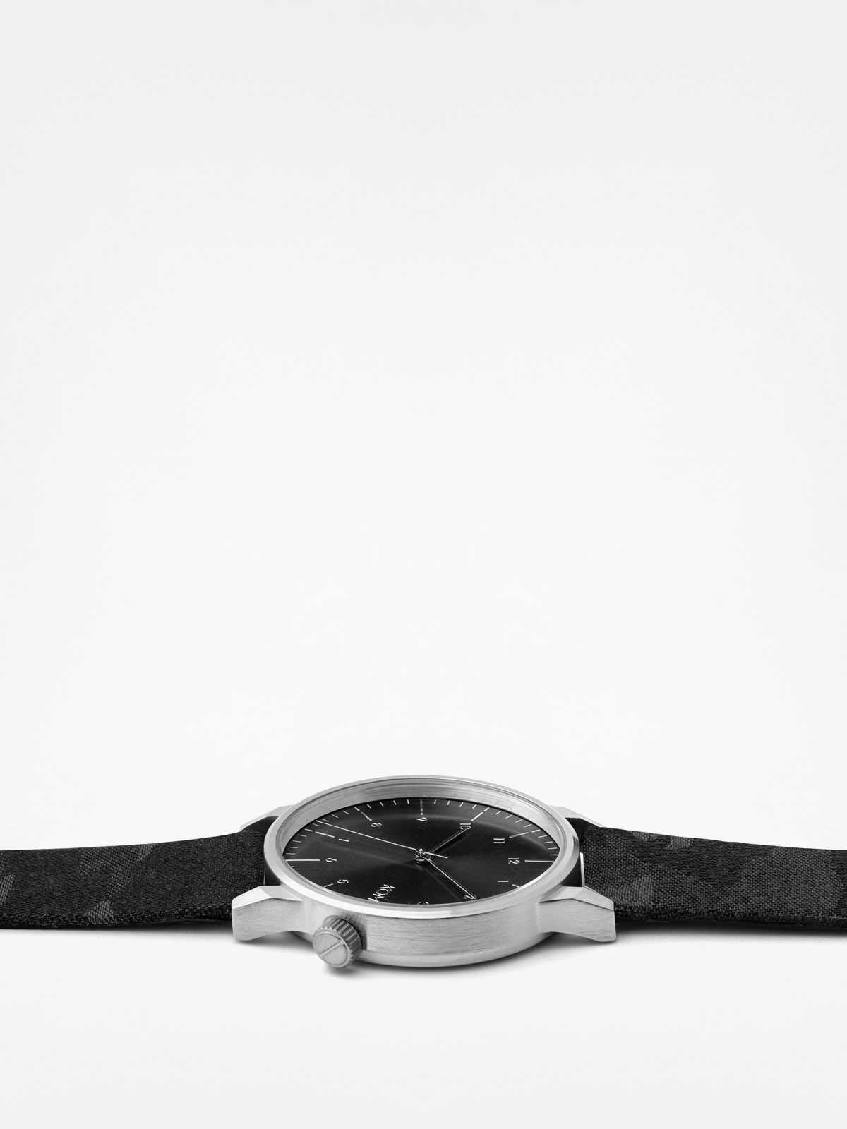 Hodinky Komono Winston Print (camo black)