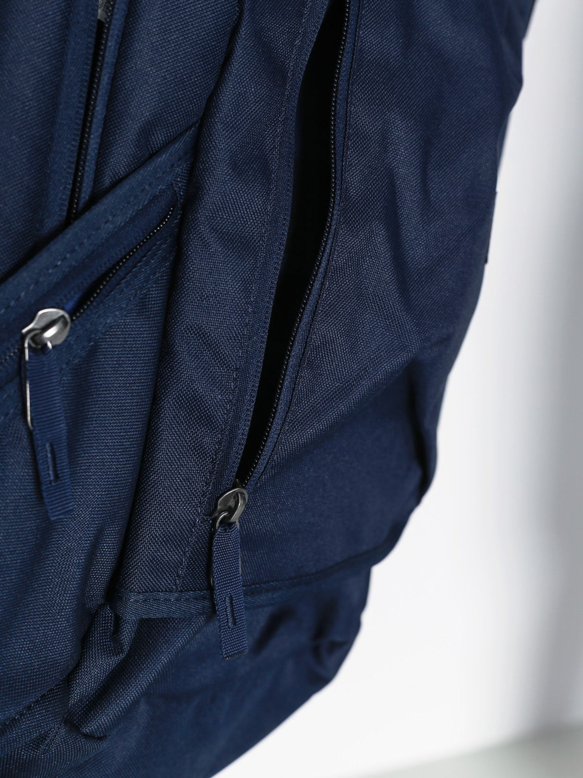 Batoh Nike SB Shelter (navy 20l)