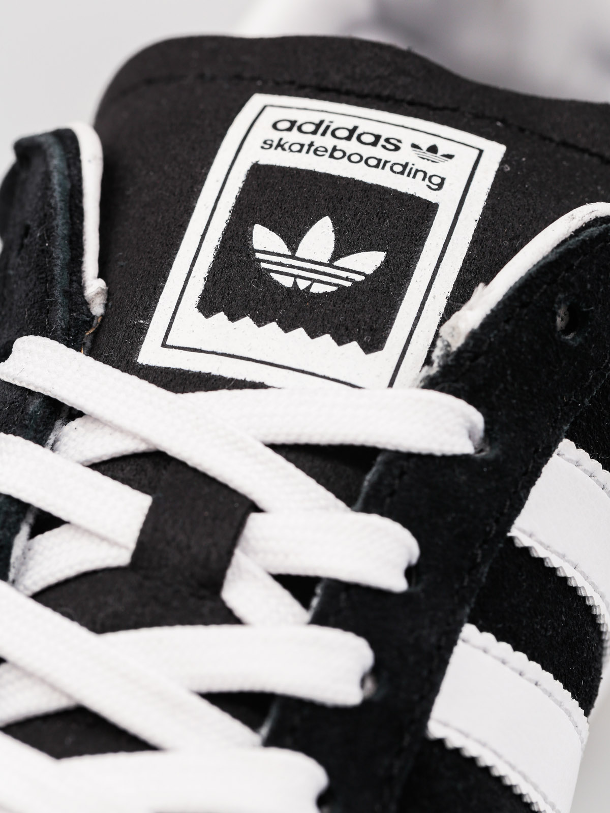Topánky adidas Skate Adv (cblack/ftwwht/gum4)