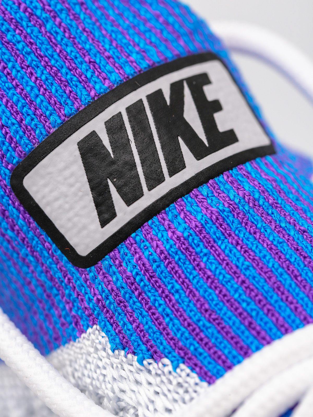 Topánky Nike Air Zoom Mariah Flyknit Racer Wmn (white/hyper crimson pure platinum)