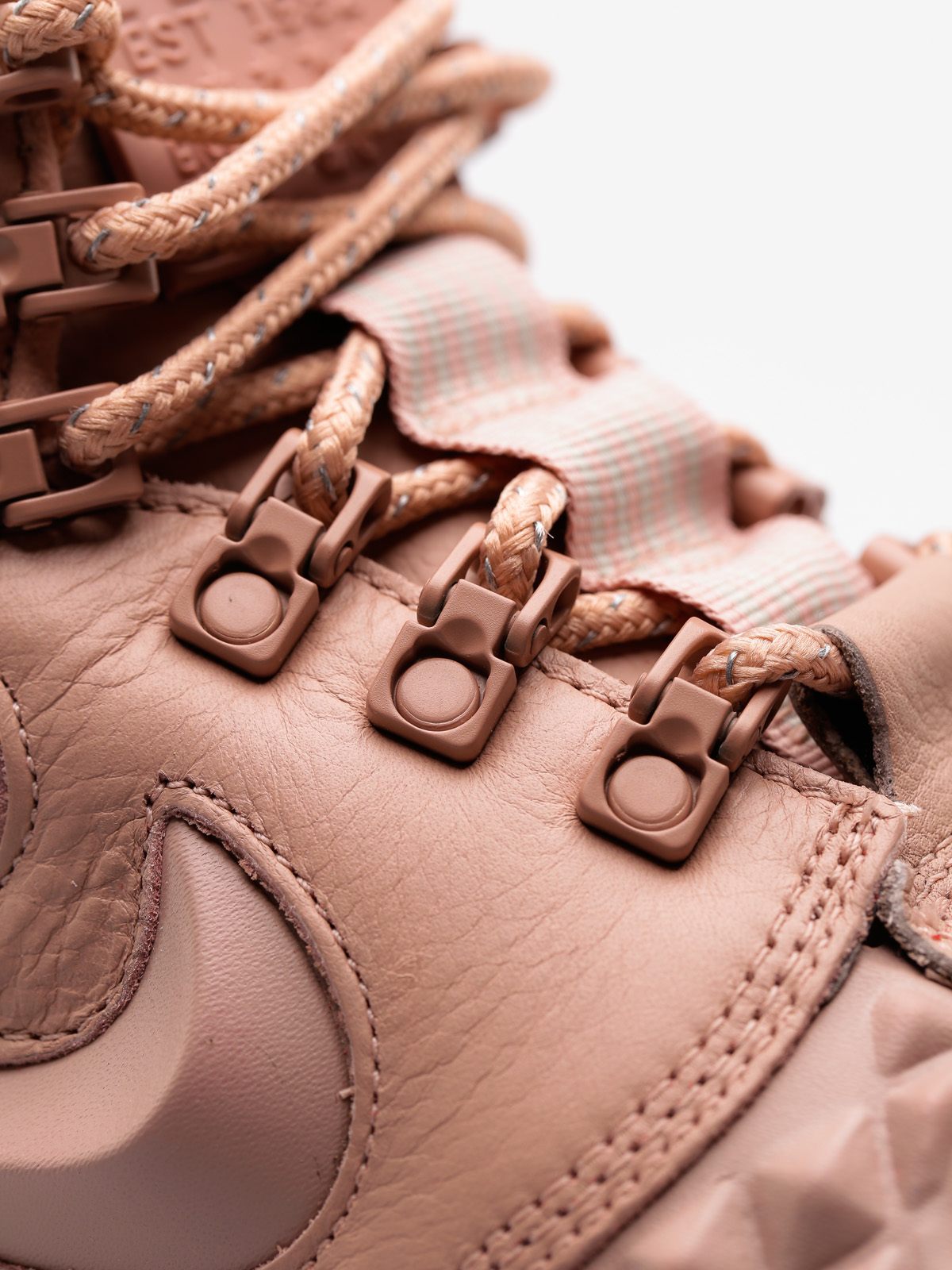 Nike Topánky Lunar Force 1 Duckboot Wmn (particle pink/particle pink black)