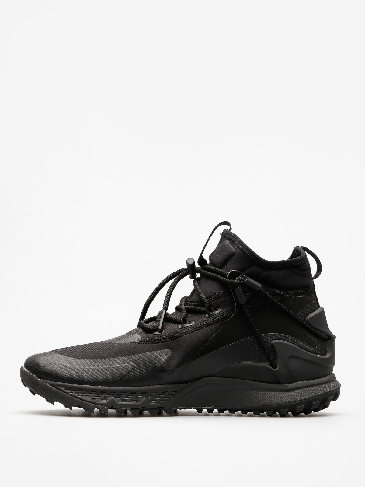 nike terra sertig black