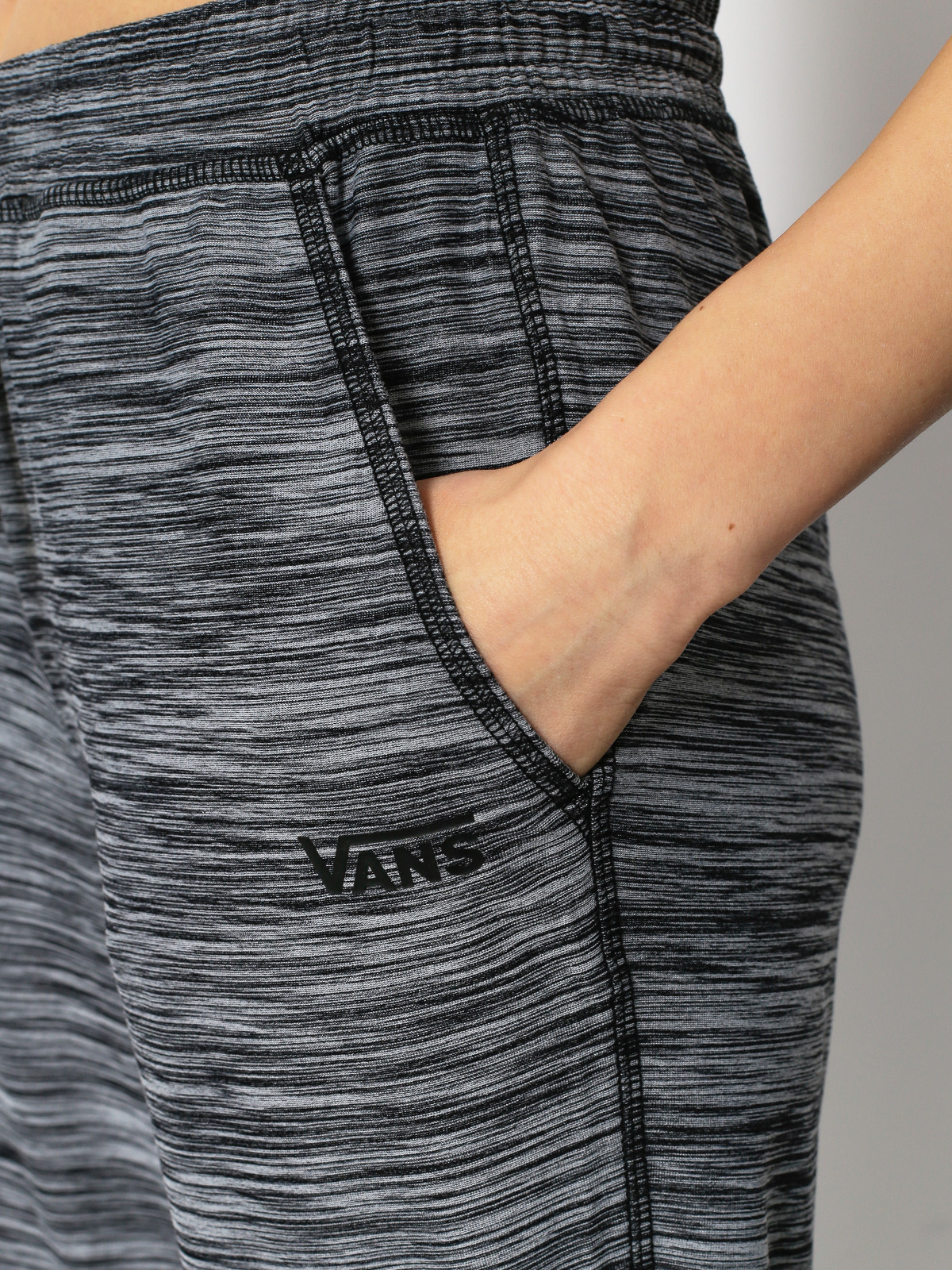 Nohavice Vans Crossings Wmn (black)