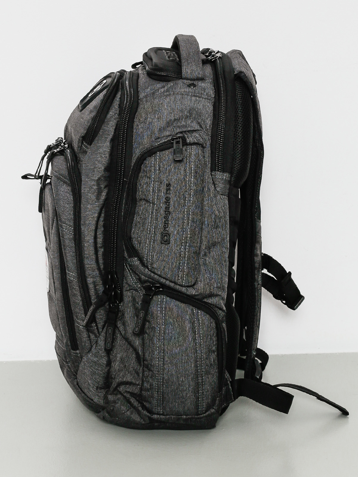 ogio dark static