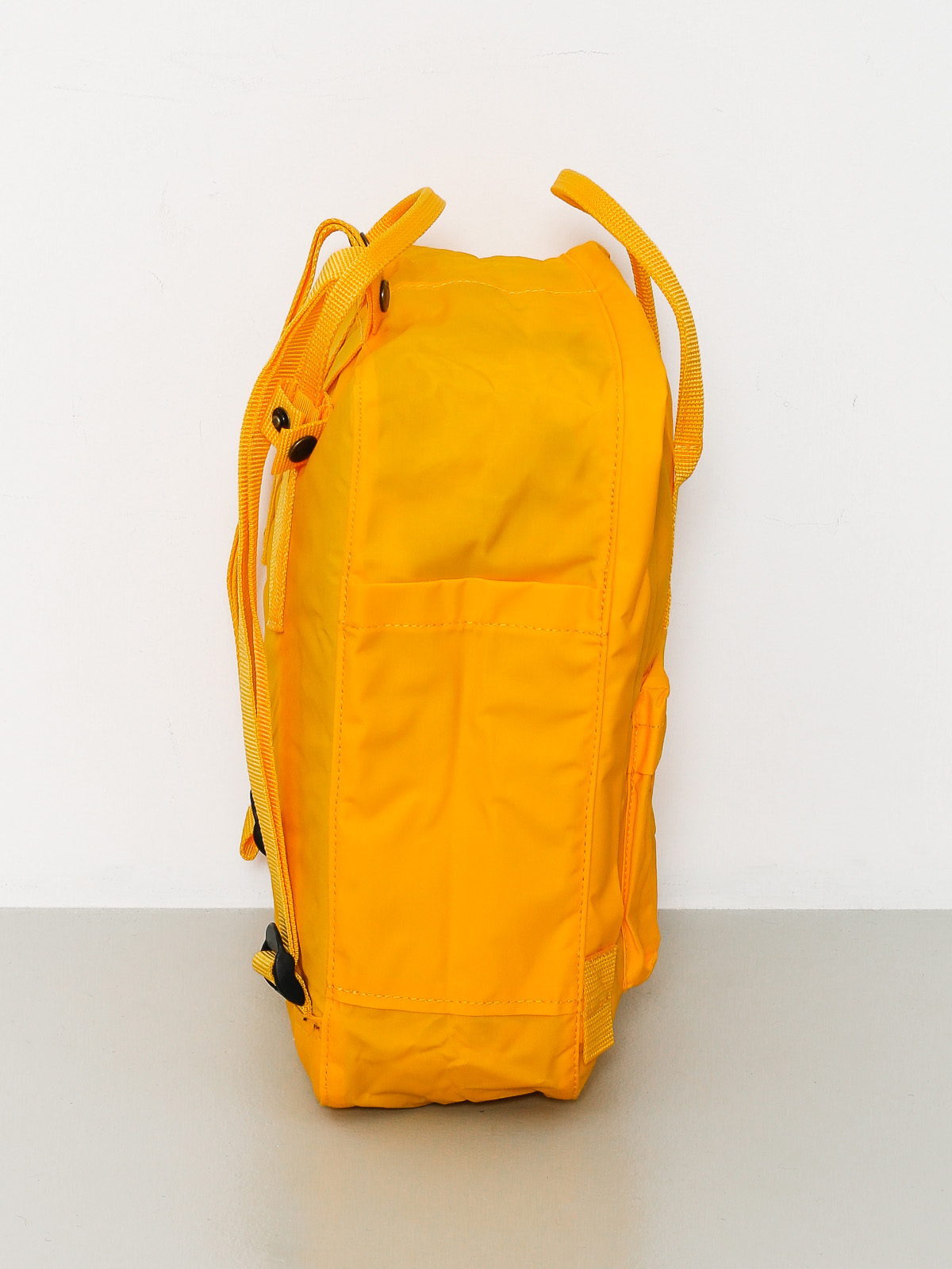 Batoh Fjallraven Kanken (warm yellow)