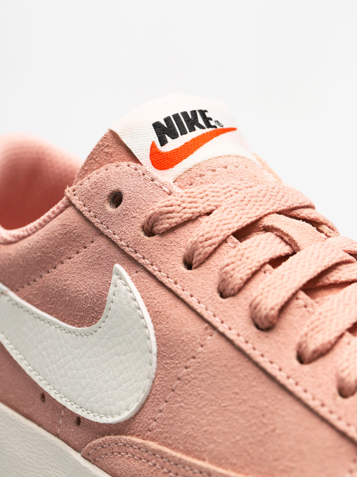 Nike blazer best sale low coral stardust