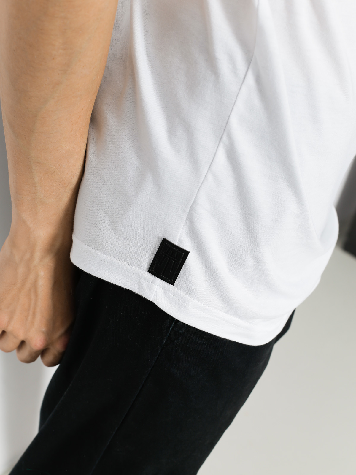 Tričko Majesty Wolf (white)