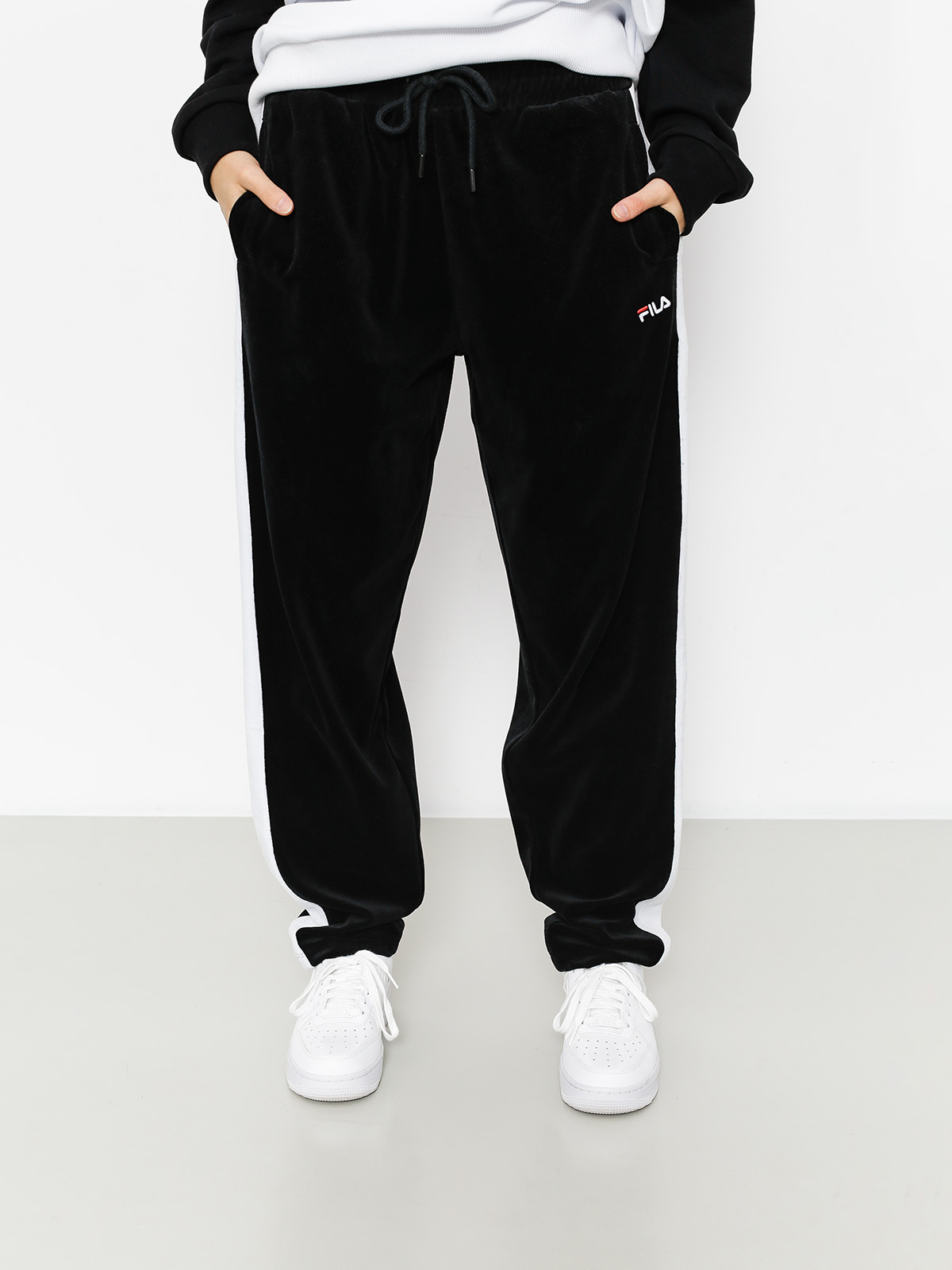 Nohavice Fila Kevin Velvet Track (black)