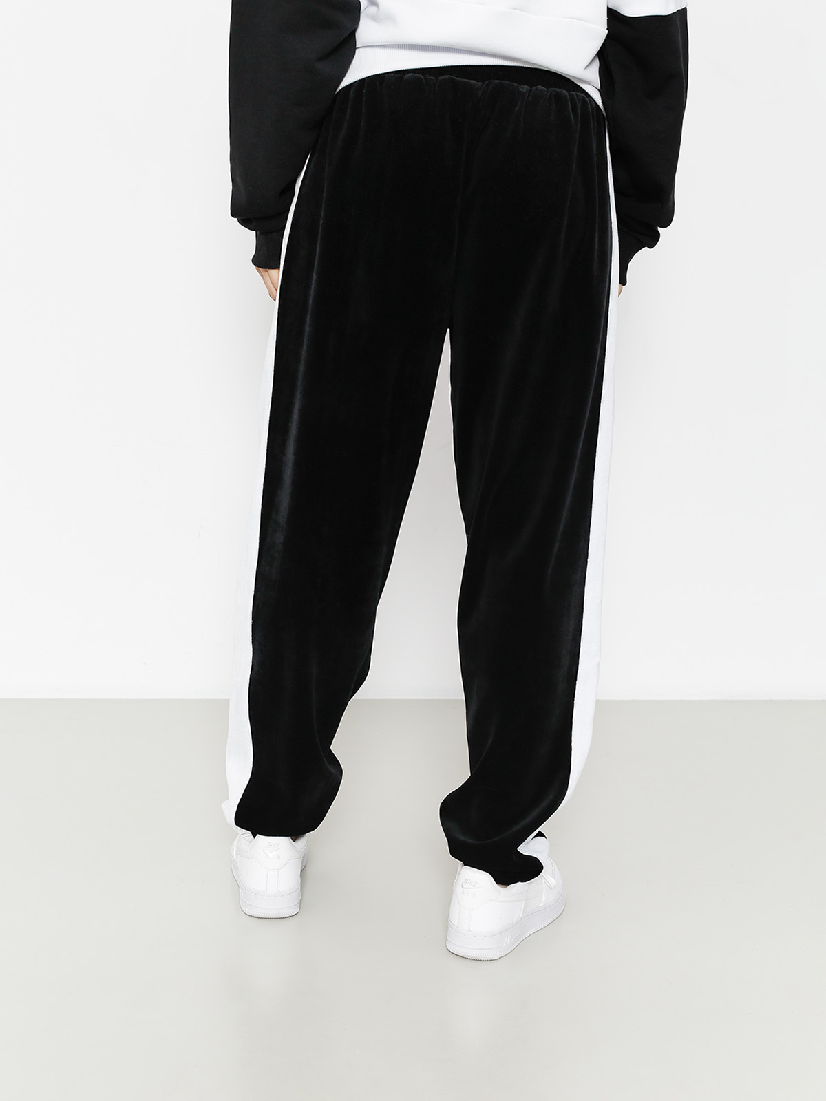 Nohavice Fila Kevin Velvet Track (black)