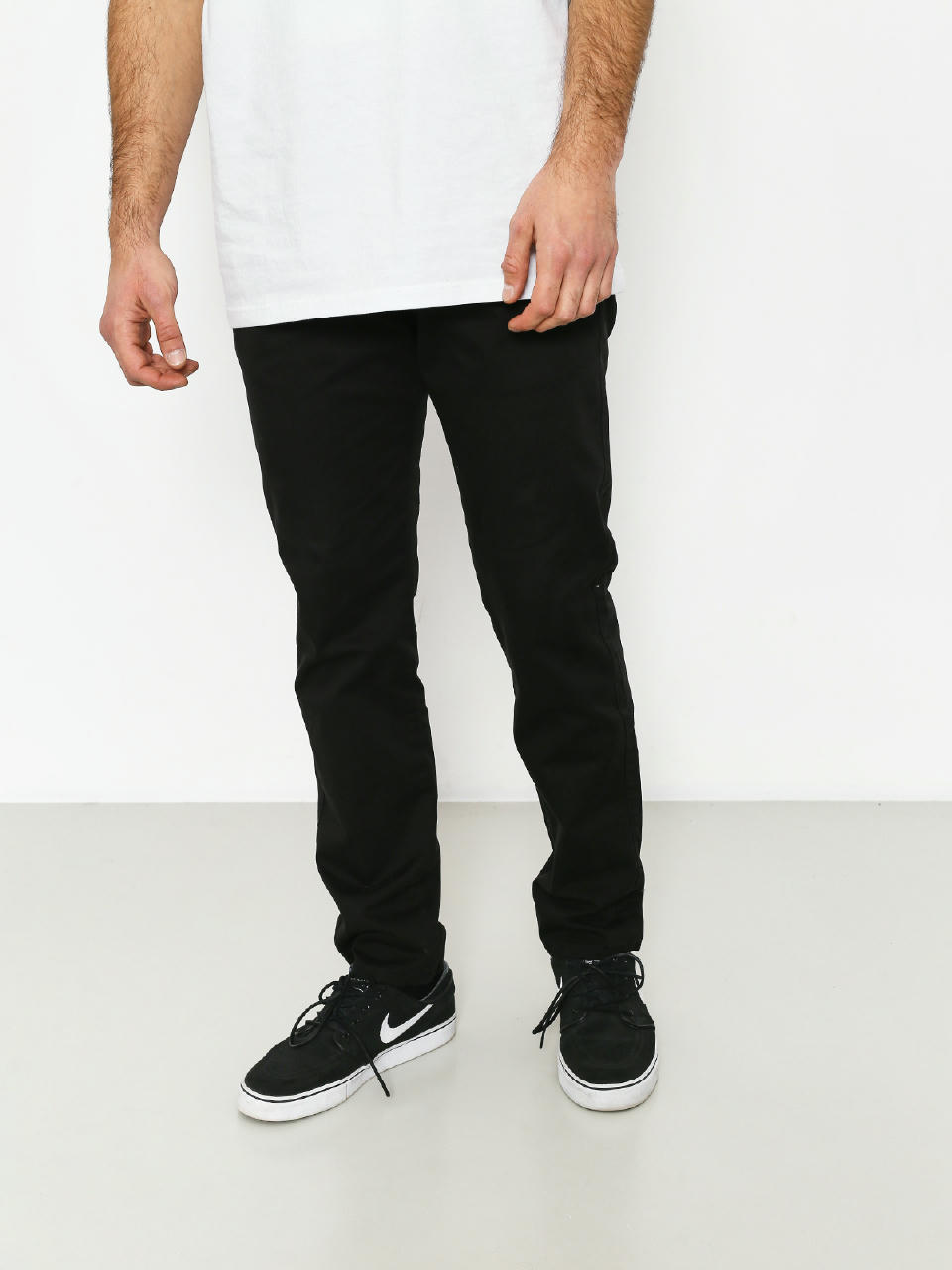 Nohavice Malita Chino Low Stride (black)