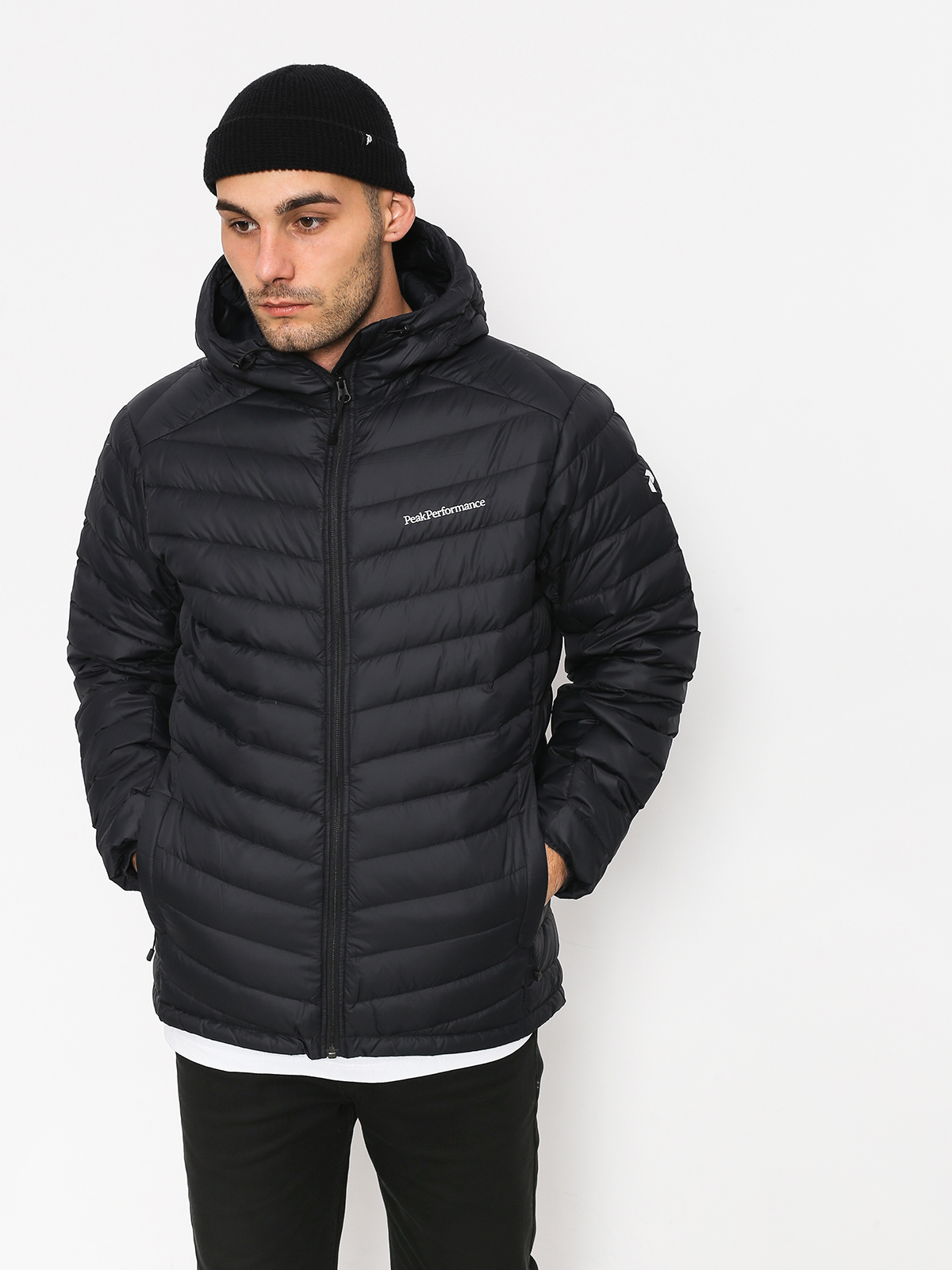 Bunda Peak Performance Frost Dh (black)